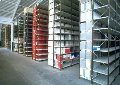 Scaffalature-a-ripiani-per-commissionatore1-1